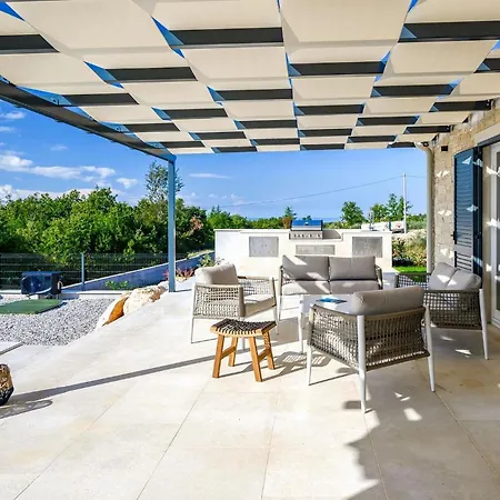 Tina Maria Holiday home *